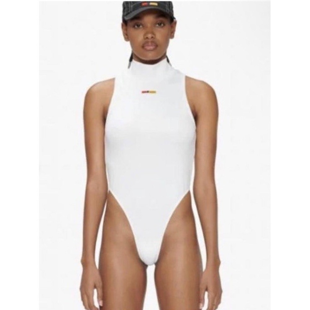 Reebok By Pyer Moss Women Size Large Sleeveless Thong Back Zip Bodysuit White